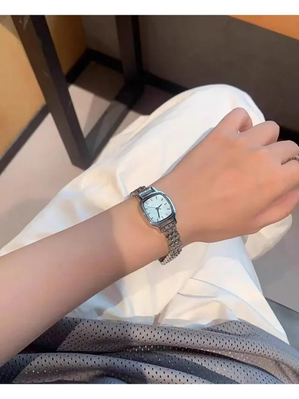 Women's Silver Blue Steel Strap Casual Fashion Simple Square Quartz Wrist Watch